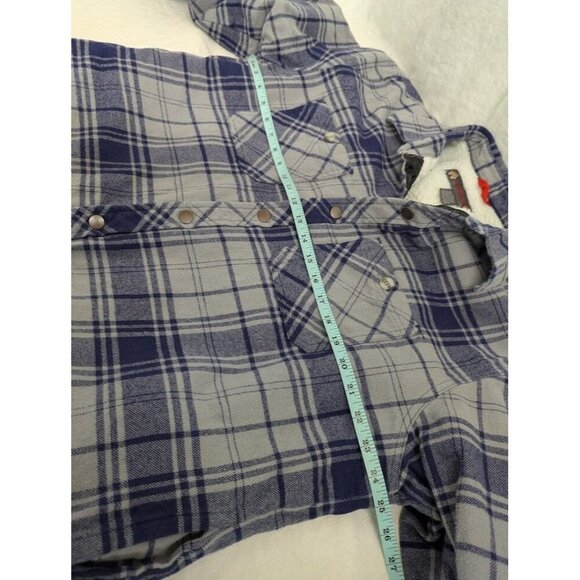 AmericaWare Men's XL sherpa lined flannel, snap closure, gray and blue plaid - Picture 8 of 9